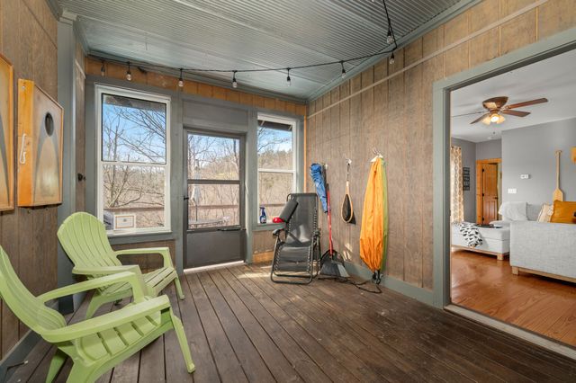 929 Old Casey Cove Rd, Smithville, TN 37166