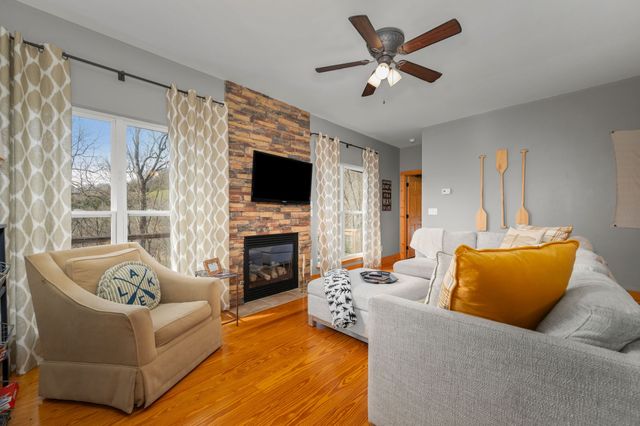 929 Old Casey Cove Rd, Smithville, TN 37166