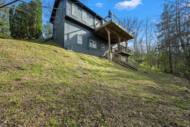 929 Old Casey Cove Rd, Smithville, TN 37166