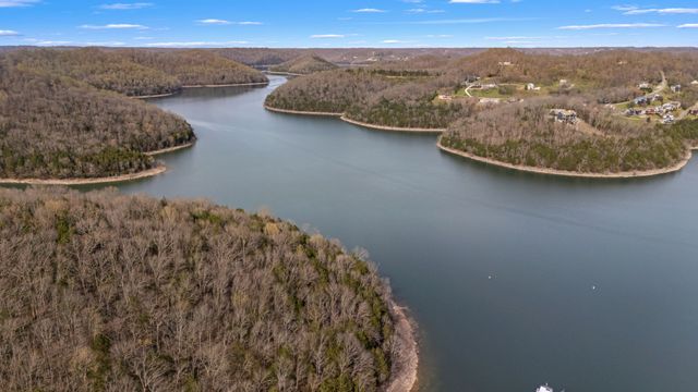 929 Old Casey Cove Rd, Smithville, TN 37166