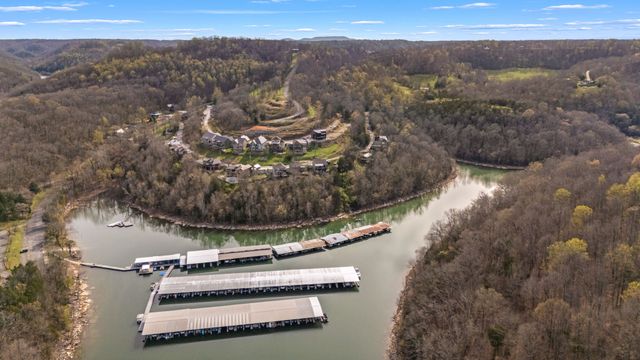929 Old Casey Cove Rd, Smithville, TN 37166