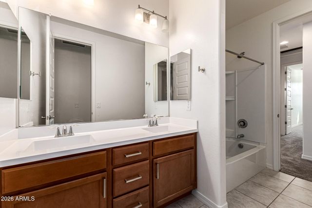 5421 W CHUCK BOX Road, Laveen, AZ 85339