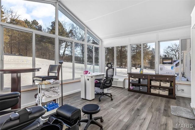 10 Crystal Lake Court, Festus, MO 63028