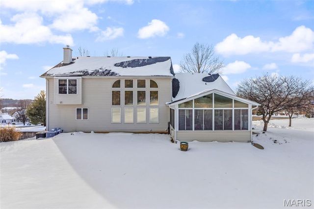 10 Crystal Lake Court, Festus, MO 63028