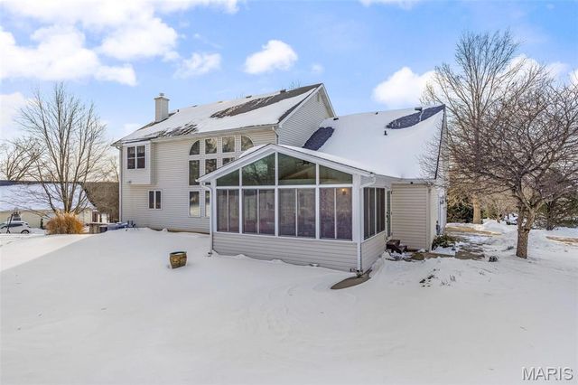 10 Crystal Lake Court, Festus, MO 63028