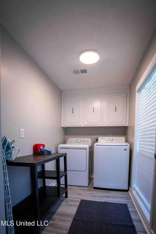 100 Vine Lane, Brandon, MS 39047