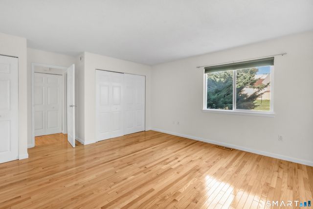 16 Monticello Drive 16, Branford, CT 06405