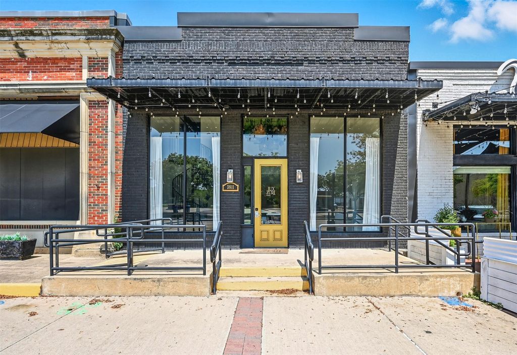 3811 Main Street, Rowlett, TX 75088