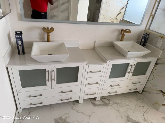 649 Evergreen Street NE, Palm Bay, FL 32907