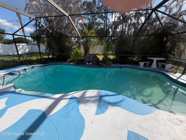 649 Evergreen Street NE, Palm Bay, FL 32907