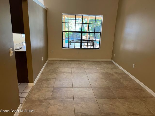 649 Evergreen Street NE, Palm Bay, FL 32907