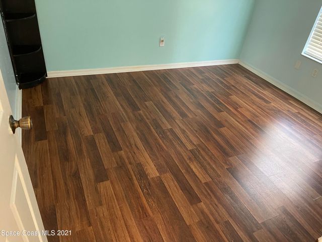 649 Evergreen Street NE, Palm Bay, FL 32907