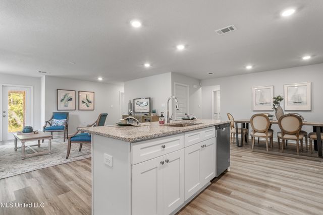 9422 Reserve Boulevard, Biloxi, MS 39532