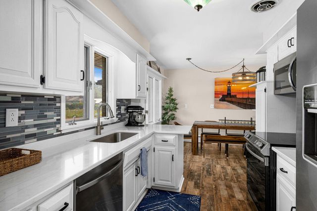 3535 Minnesota Avenue, Duluth, MN 55802