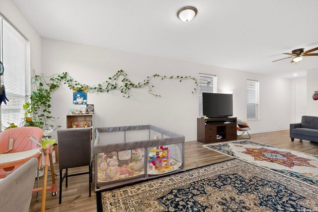 10643 W MILITARY DR UNIT 6, San Antonio, TX 78251