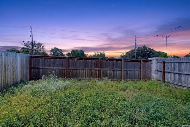 10643 W MILITARY DR UNIT 6, San Antonio, TX 78251