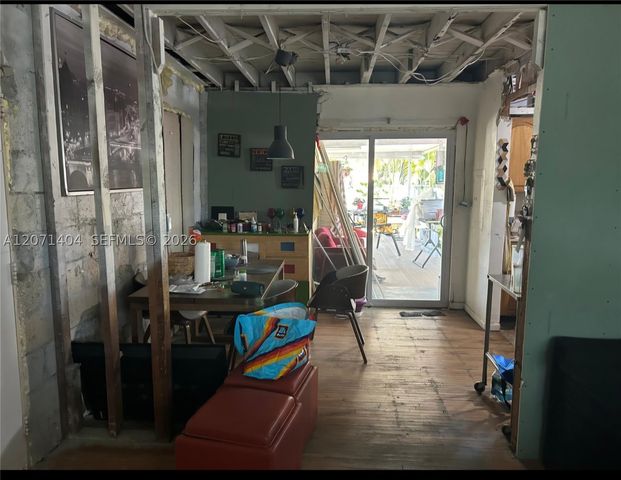 661 NE 164th Ter, Miami, FL 33162
