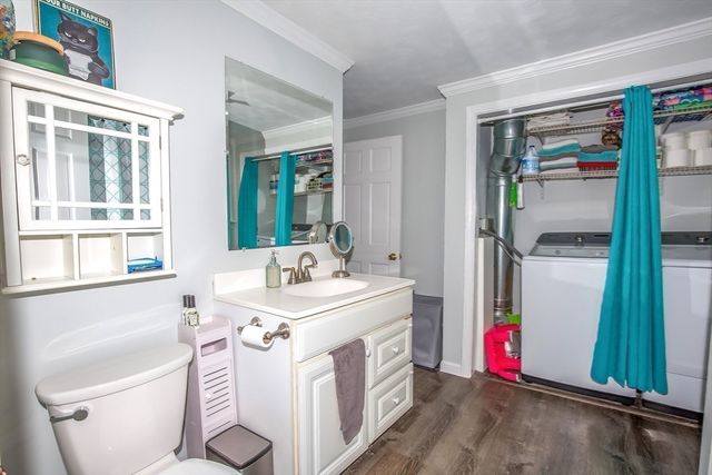 88 South St, Agawam, MA 01001