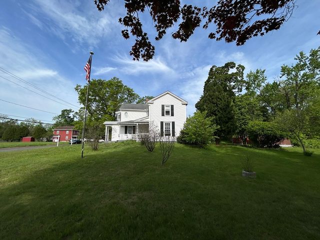 88 South St, Agawam, MA 01001