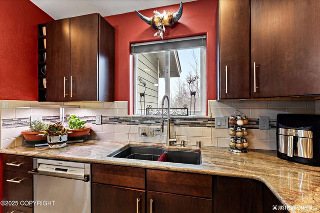 3872 N Charley Drive, Wasilla, AK 99654