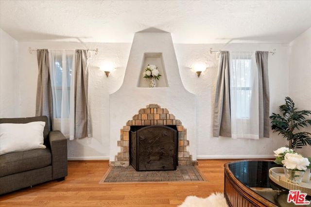 2548 Casitas Avenue, Altadena, CA 91001