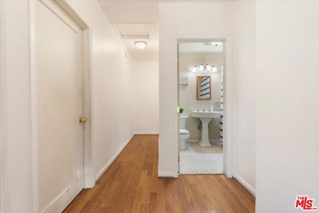 2548 Casitas Avenue, Altadena, CA 91001