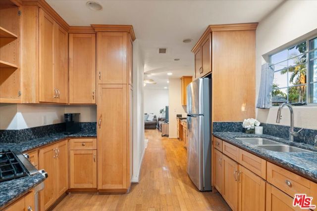2548 Casitas Avenue, Altadena, CA 91001