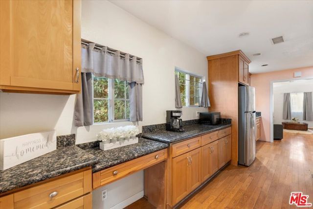 2548 Casitas Avenue, Altadena, CA 91001