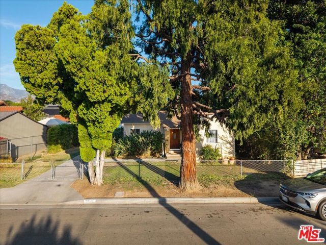 2548 Casitas Avenue, Altadena, CA 91001