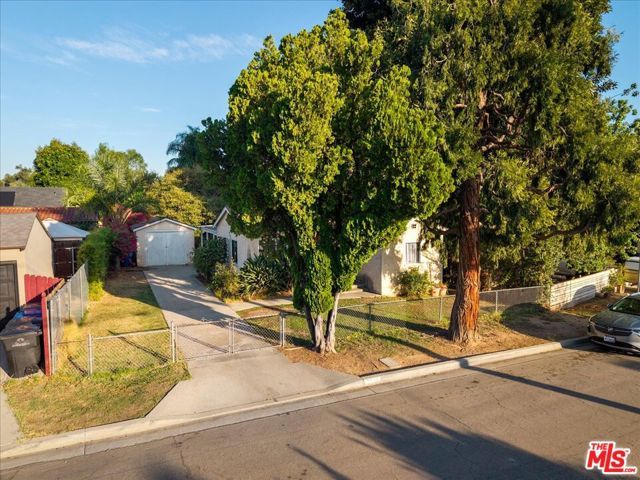 2548 Casitas Avenue, Altadena, CA 91001