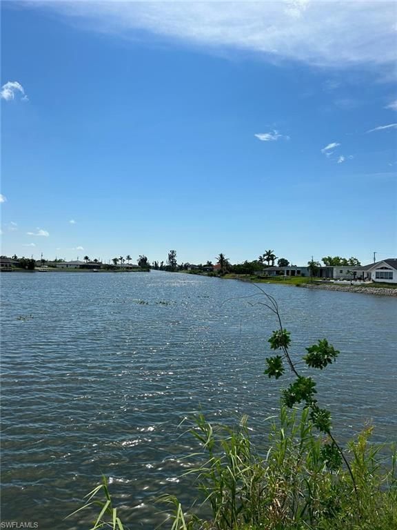 824 NE 6th AVE, CAPE CORAL, FL 33909 — photo 4