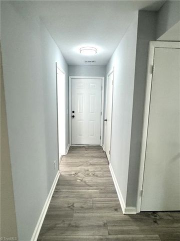 519 Brookside Court, Kernersville, NC 27284