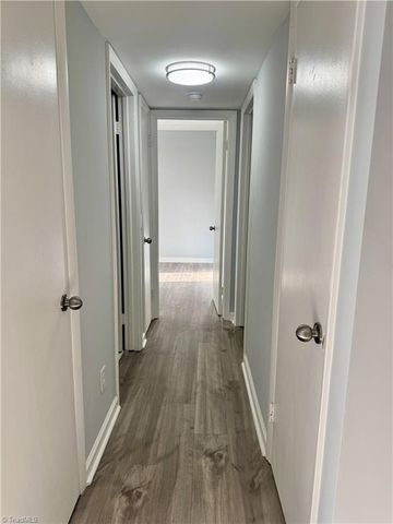 519 Brookside Court, Kernersville, NC 27284
