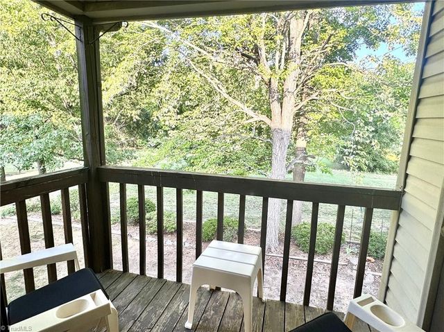 519 Brookside Court, Kernersville, NC 27284
