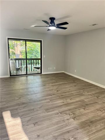 519 Brookside Court, Kernersville, NC 27284