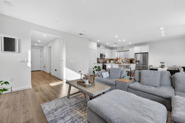 2994 Paine St, Lincoln, CA 95648