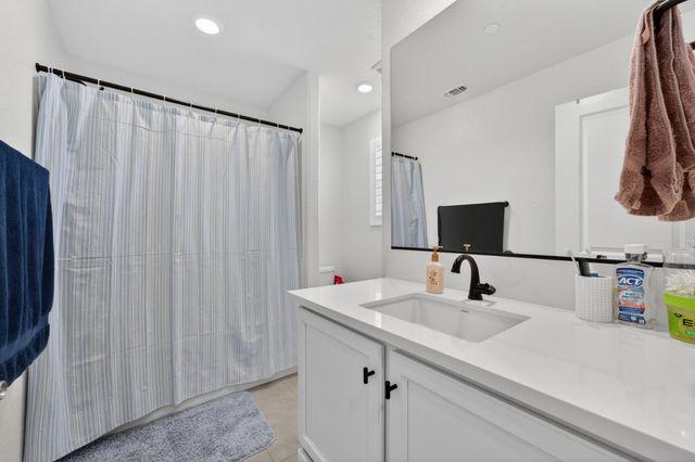2994 Paine St, Lincoln, CA 95648