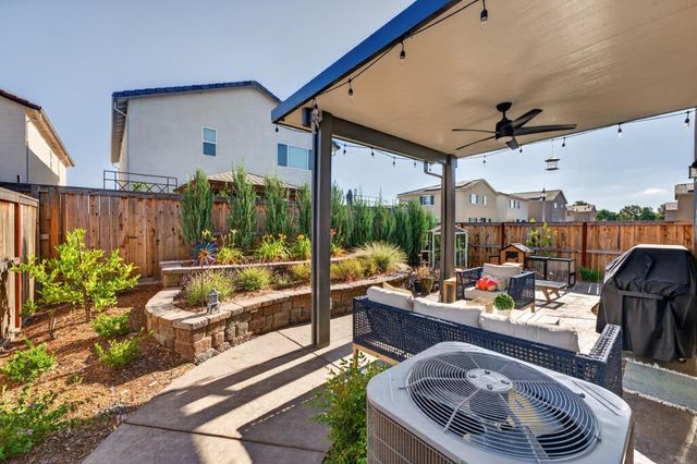 2994 Paine St, Lincoln, CA 95648