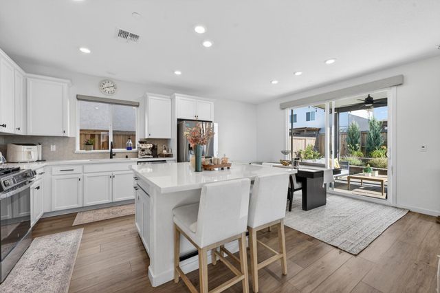 2994 Paine St, Lincoln, CA 95648