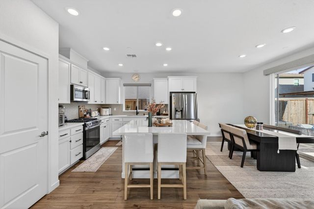 2994 Paine St, Lincoln, CA 95648