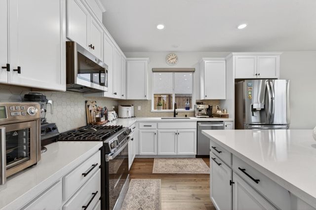 2994 Paine St, Lincoln, CA 95648