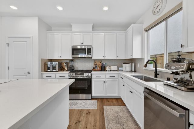 2994 Paine St, Lincoln, CA 95648
