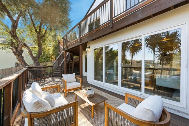 1515 Ridge Road, Belmont, CA 94002