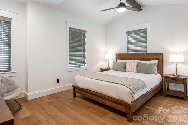 25 Rantis Lane, Black Mountain, NC 28711