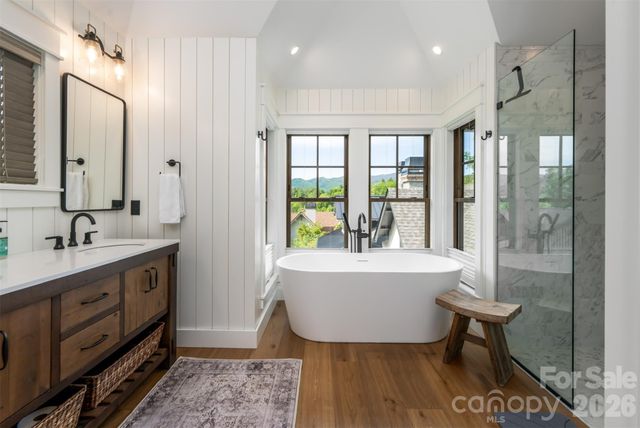 25 Rantis Lane, Black Mountain, NC 28711