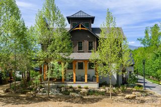 25 Rantis Lane, Black Mountain, NC 28711