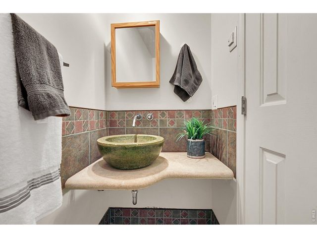 1850 Iris Ave, Boulder, CO 80304