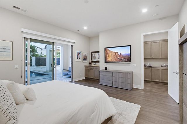 6431 Meadowbrush, San Diego, CA 92130