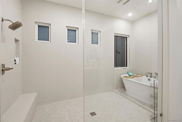 6431 Meadowbrush, San Diego, CA 92130