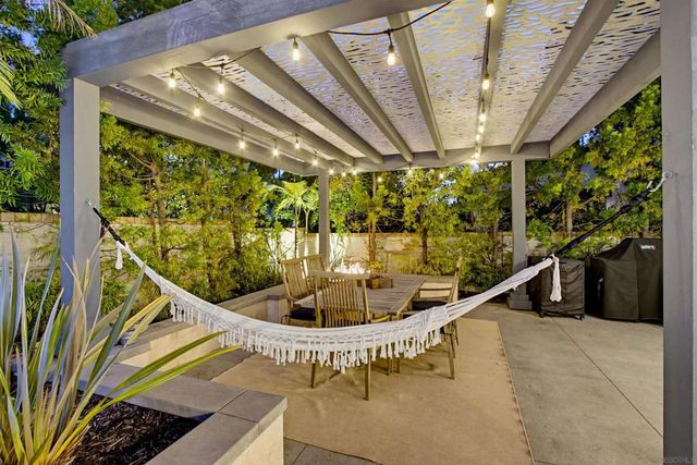 6431 Meadowbrush, San Diego, CA 92130